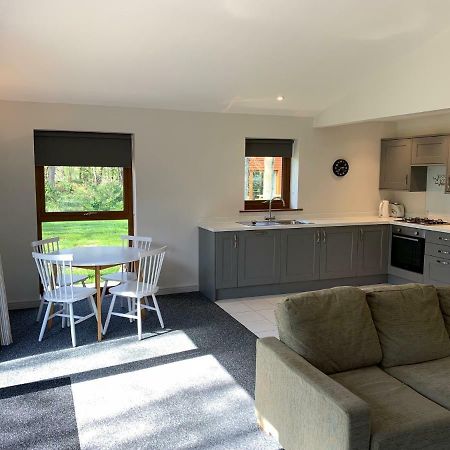 Woodland Waters Hotel Ancaster Екстериор снимка